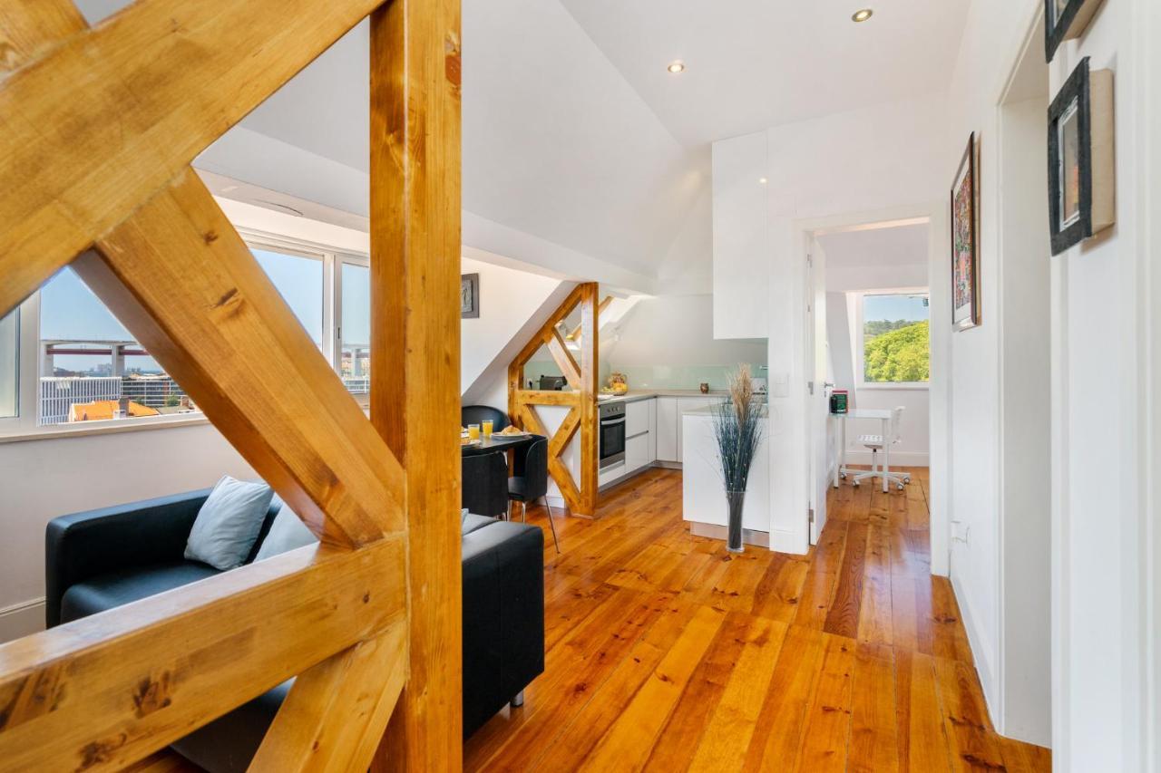 Whome | Premium River View Lejlighed *